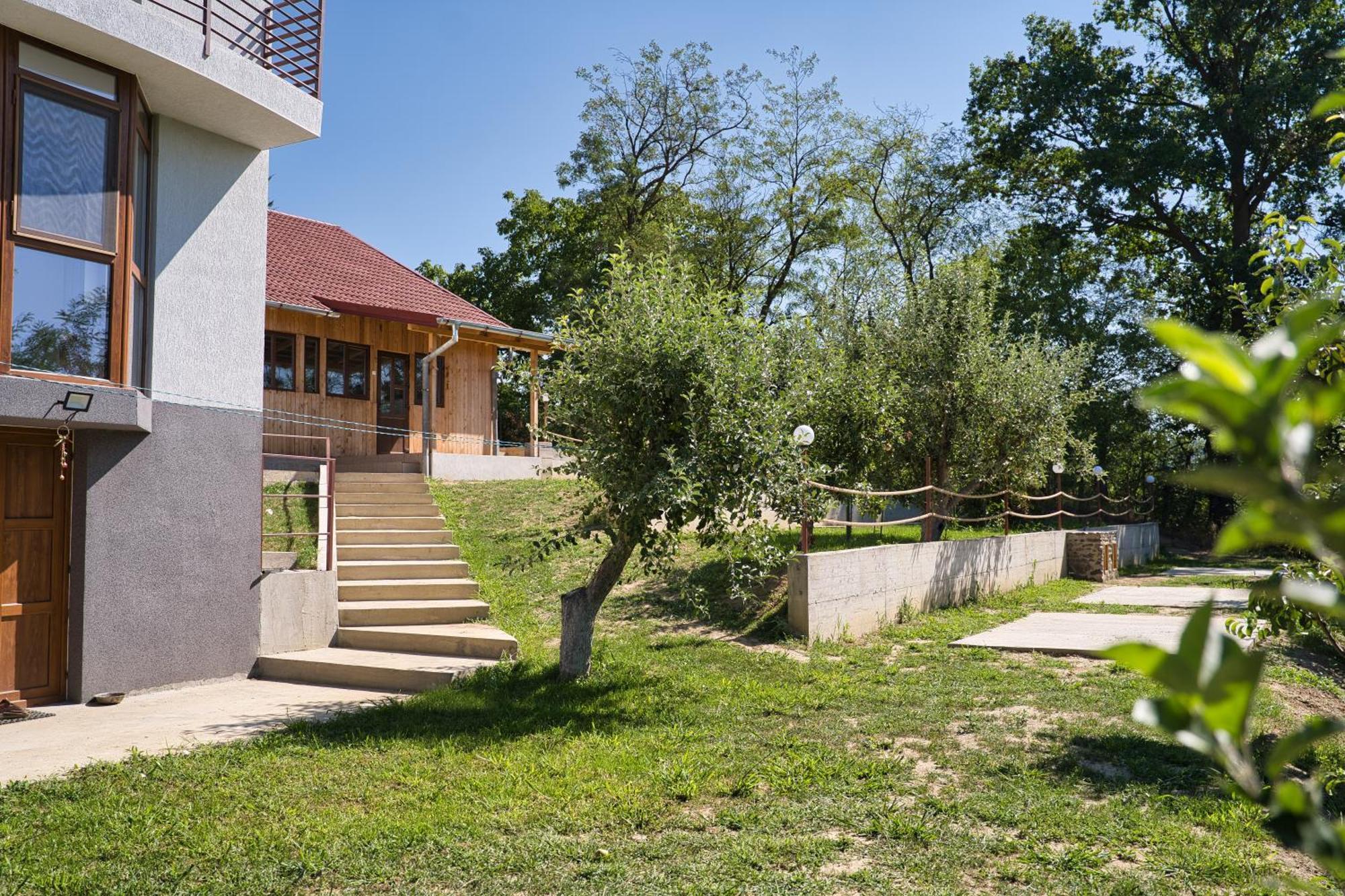 Perla Argesului, Ciubar, Piscina, Lift, Gratar, Cabana, Pensiuni, Hotel Cazare Transfagarasan Curtea De Arges Albestii de Arges Dış mekan fotoğraf