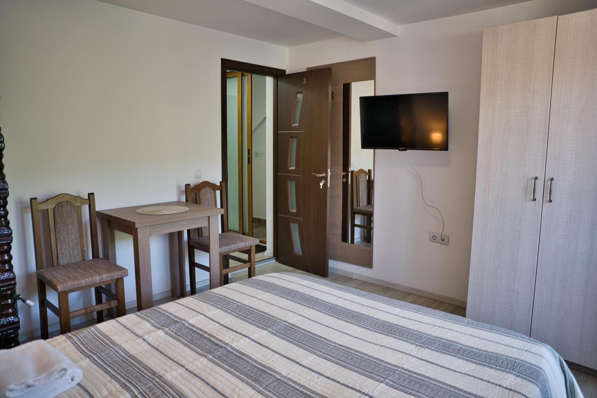 Perla Argesului, Ciubar, Piscina, Lift, Gratar, Cabana, Pensiuni, Hotel Cazare Transfagarasan Curtea De Arges Albestii de Arges Dış mekan fotoğraf