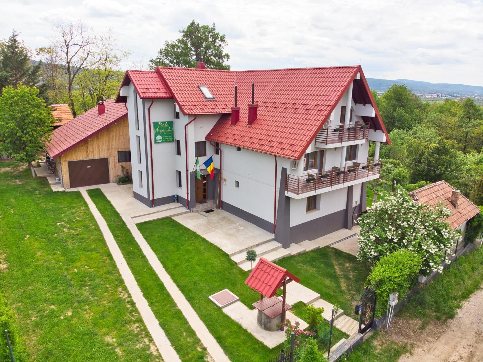 Perla Argesului, Ciubar, Piscina, Lift, Gratar, Cabana, Pensiuni, Hotel Cazare Transfagarasan Curtea De Arges Albestii de Arges Dış mekan fotoğraf