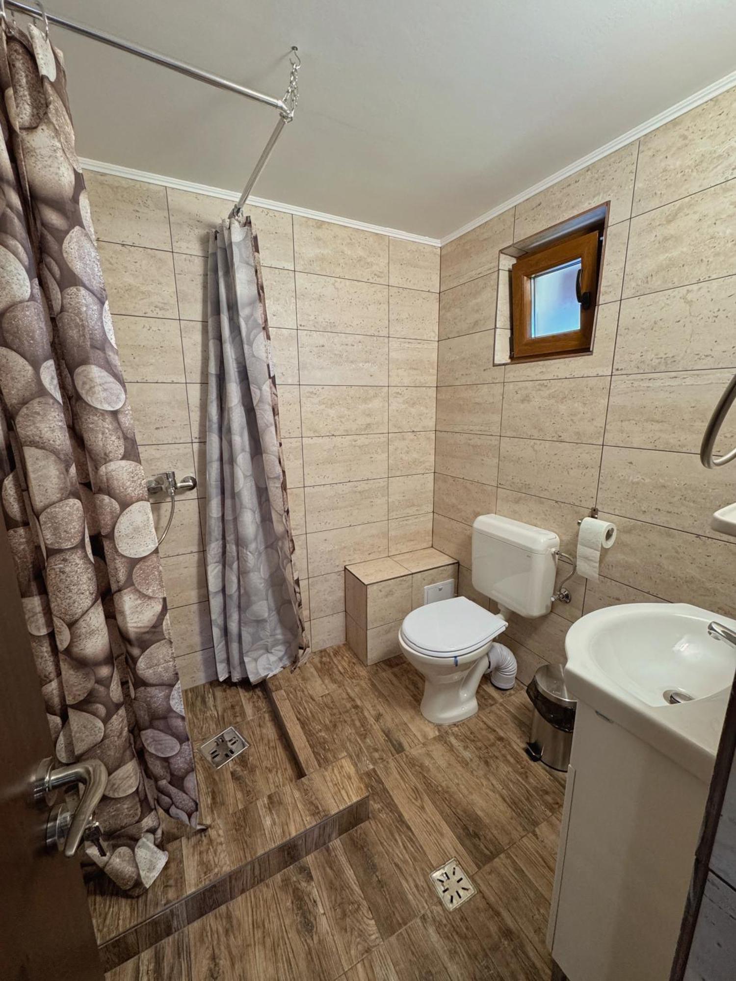 Perla Argesului, Ciubar, Piscina, Lift, Gratar, Cabana, Pensiuni, Hotel Cazare Transfagarasan Curtea De Arges Albestii de Arges Dış mekan fotoğraf