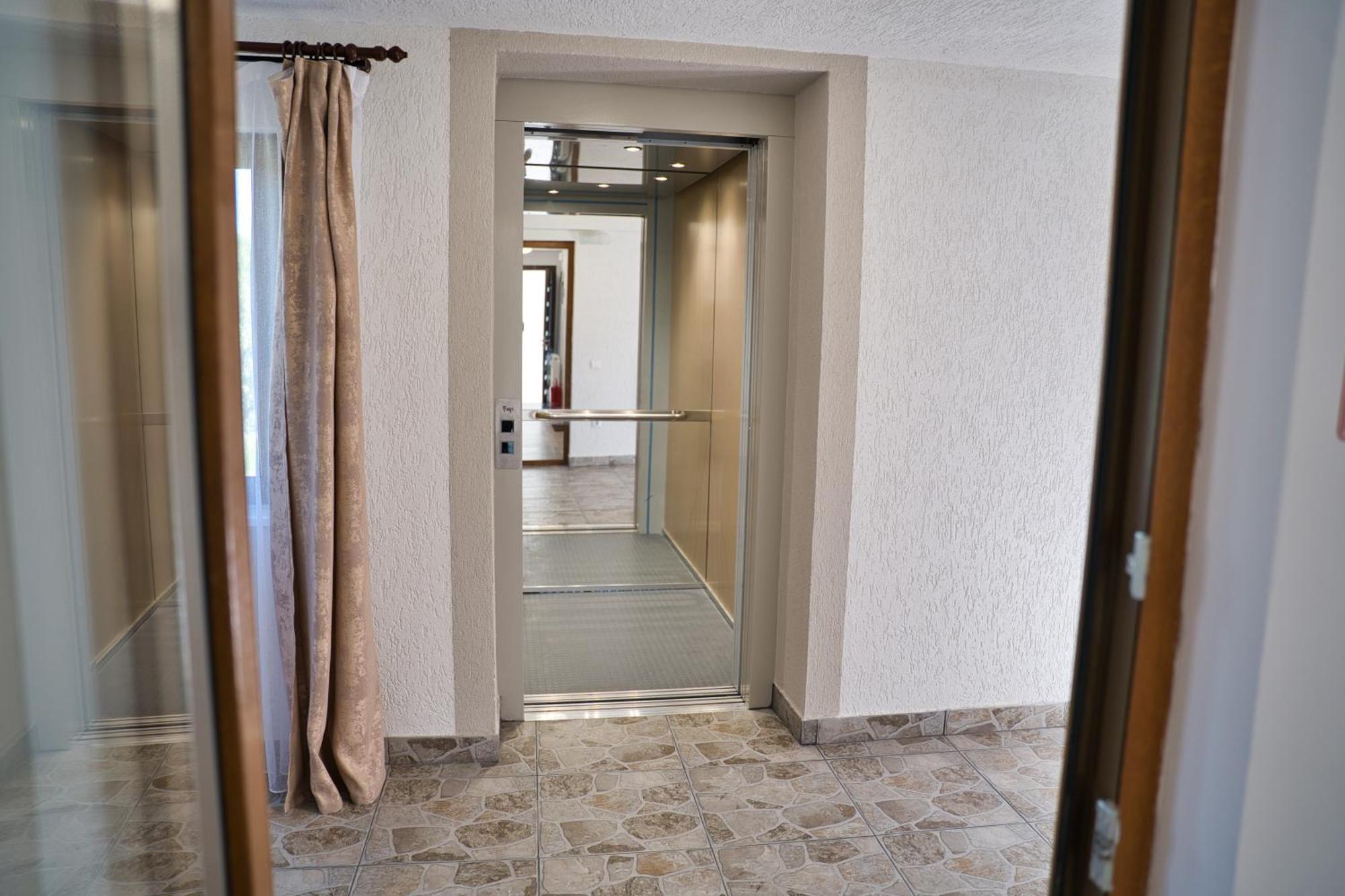 Perla Argesului, Ciubar, Piscina, Lift, Gratar, Cabana, Pensiuni, Hotel Cazare Transfagarasan Curtea De Arges Albestii de Arges Dış mekan fotoğraf